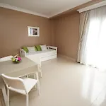 فندق Rf Astoria - Adults Only