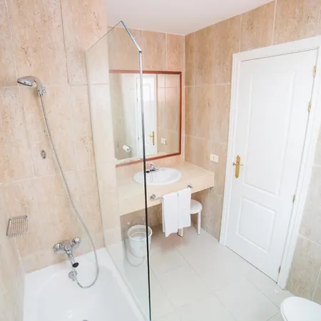 מלון Rf Astoria - Adults Only 3*