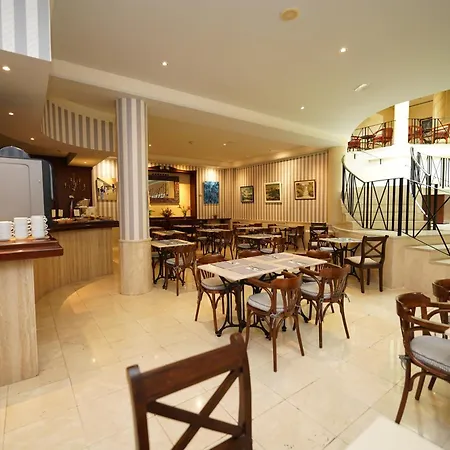 Hotel Rf Astoria - Adults Only 3*