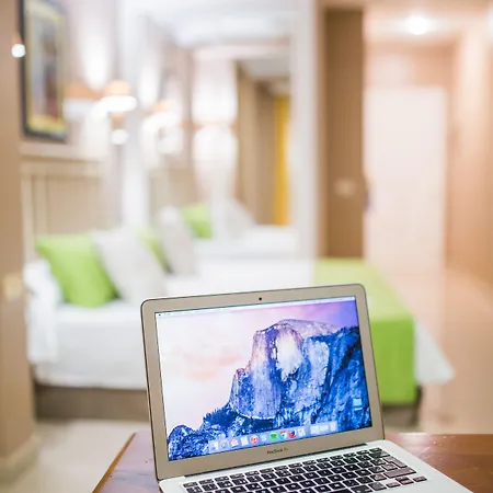 מלון Rf Astoria - Adults Only