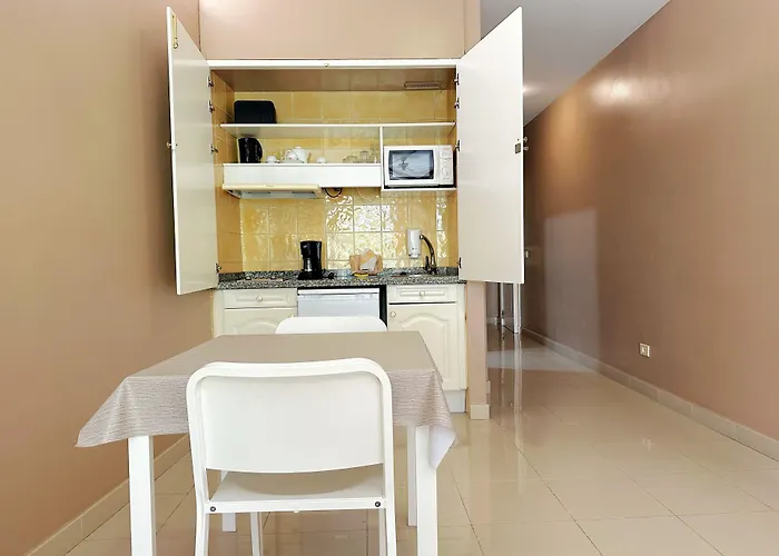 Rf Astoria - Adults Only מלון