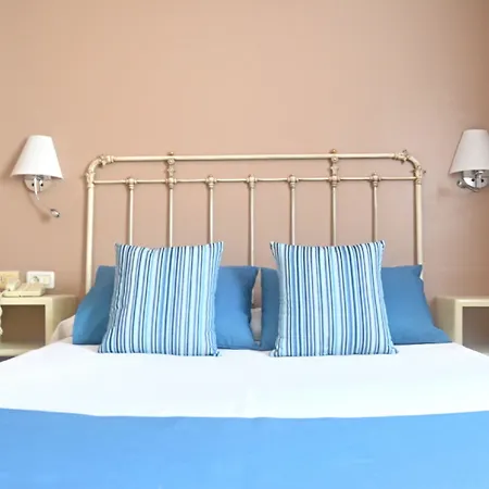 מלון Rf Astoria - Adults Only 3*