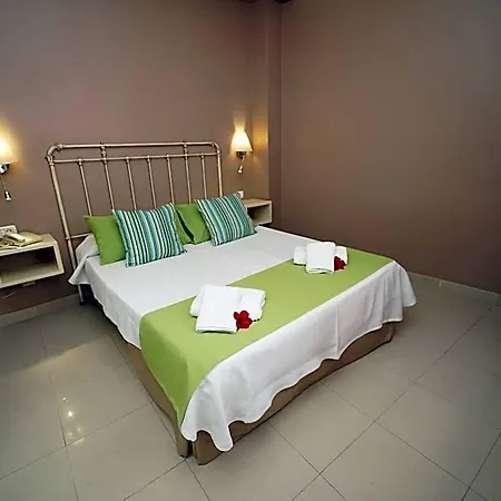 Rf アストリア 大人専用 ホテル 3*